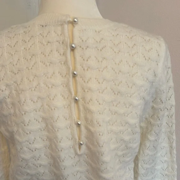 Berthie Chic White Knit Sweater - Picture 7 of 10